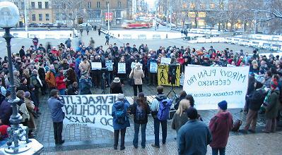 Over 200 people at deportation anniversary rally in Prague, hear statement sent by Vaclav Havel (updated with photo gallery)